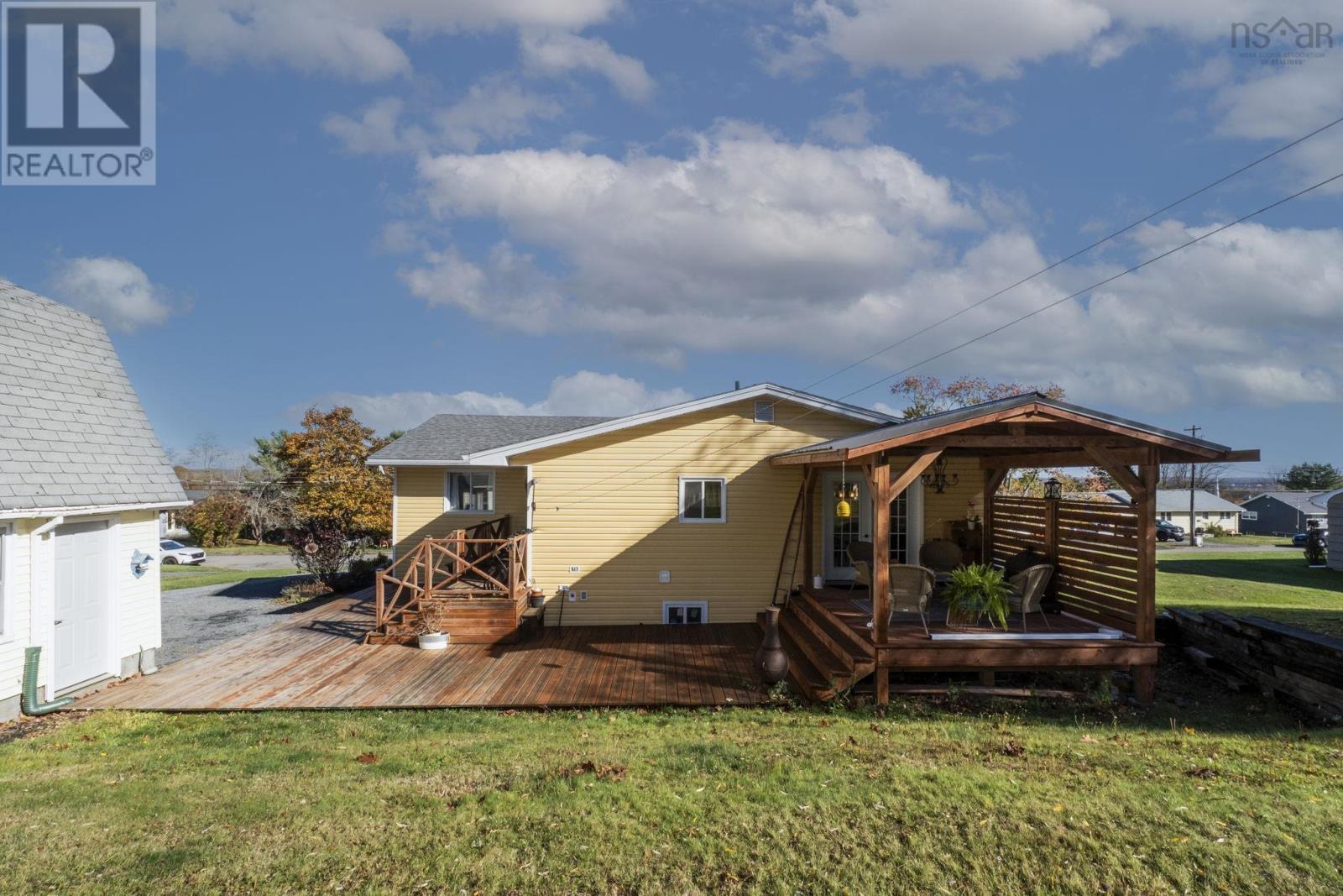 Property 29 of 36 of 25 Maple Avenue