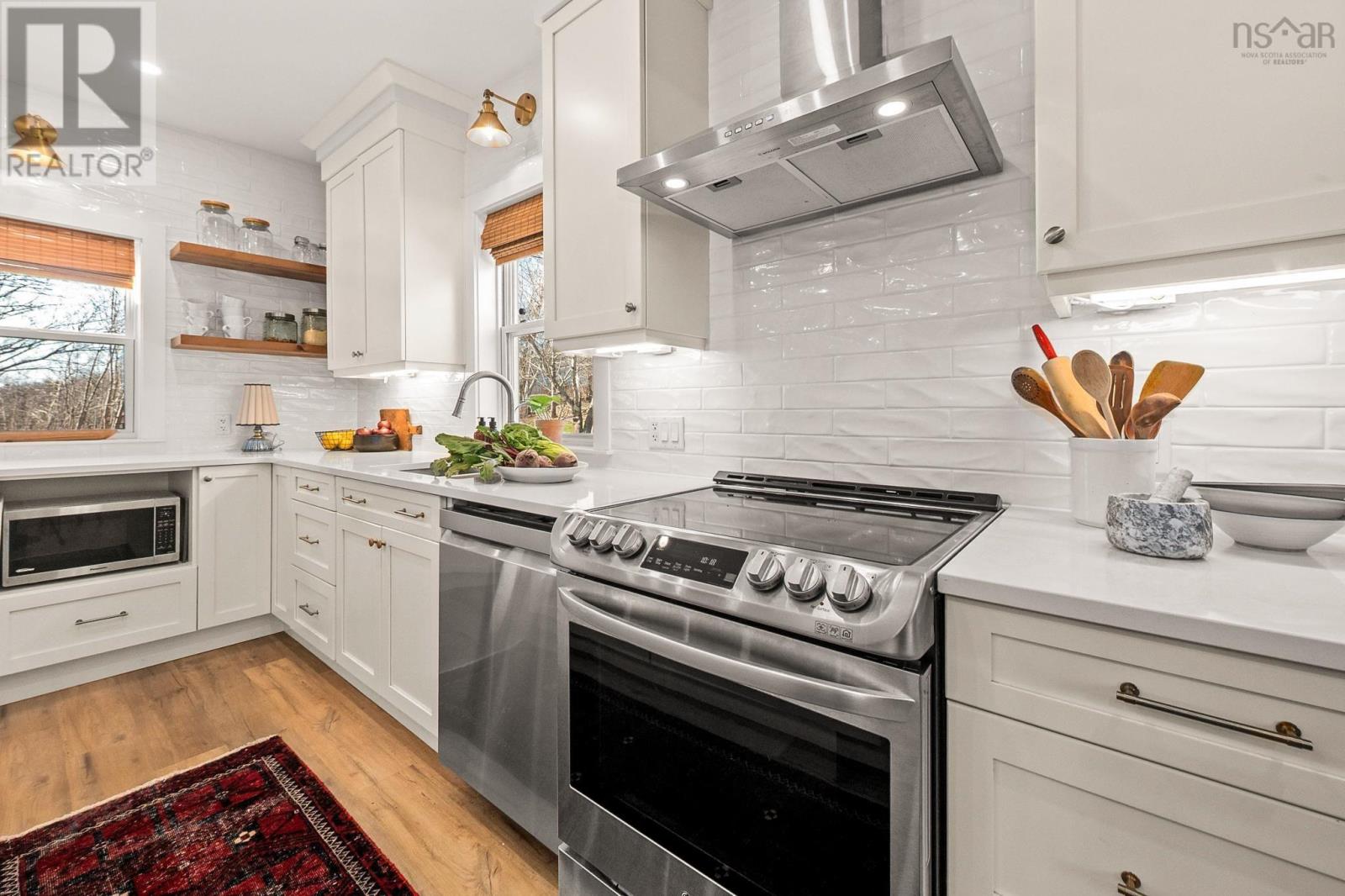 Property 16 of 51 of 1656 Wentworth Road