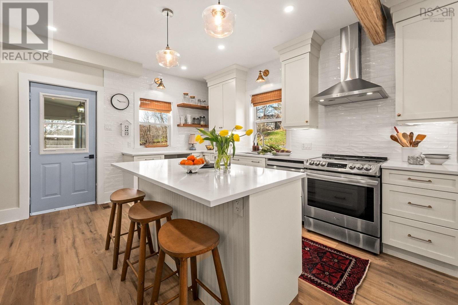 Property 22 of 51 of 1656 Wentworth Road