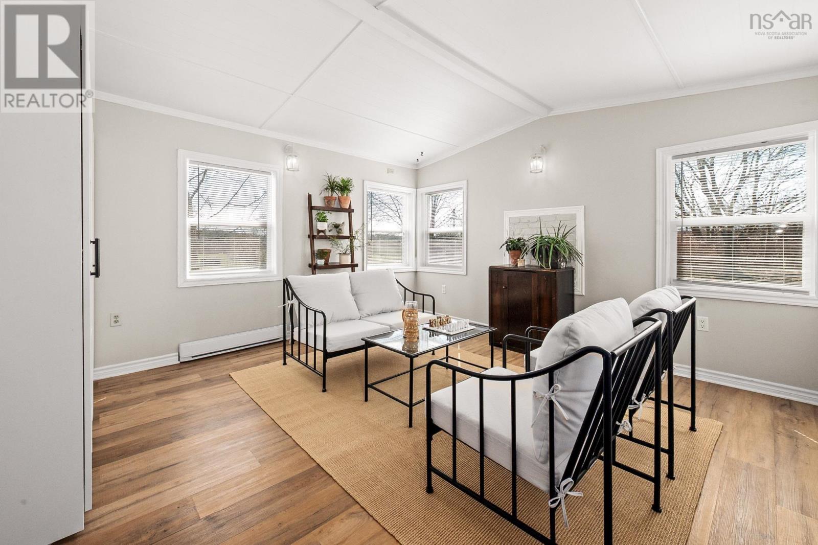 Property 24 of 51 of 1656 Wentworth Road