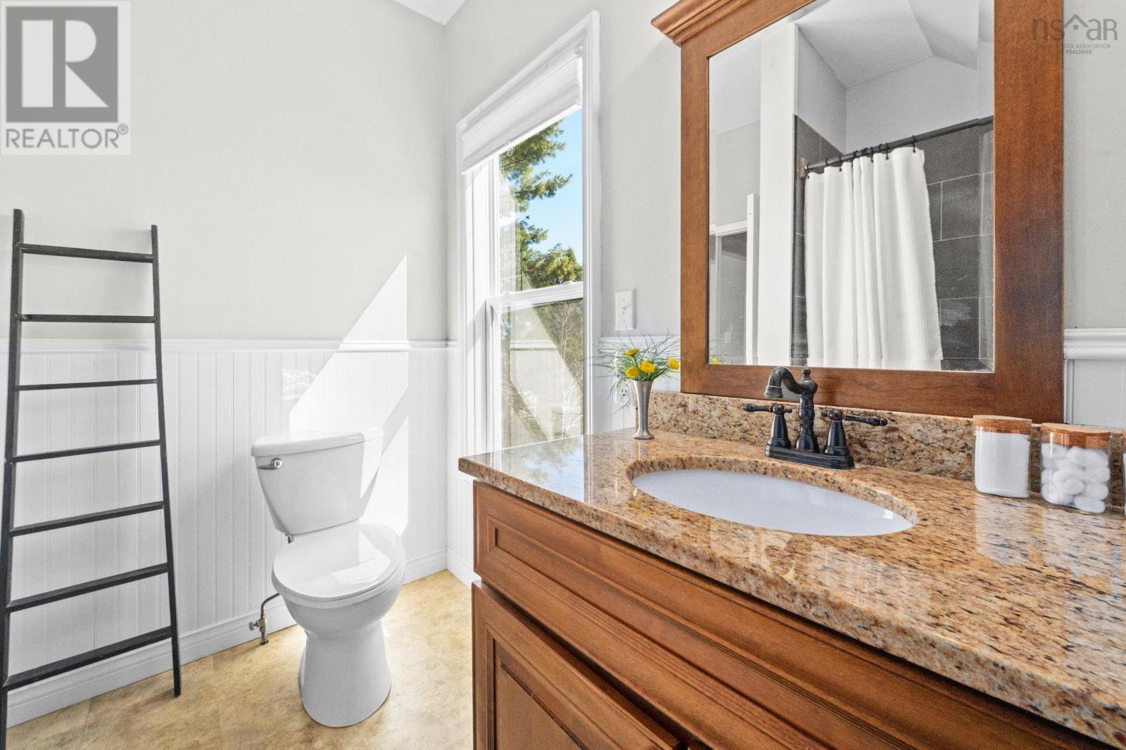 Property 36 of 51 of 1656 Wentworth Road