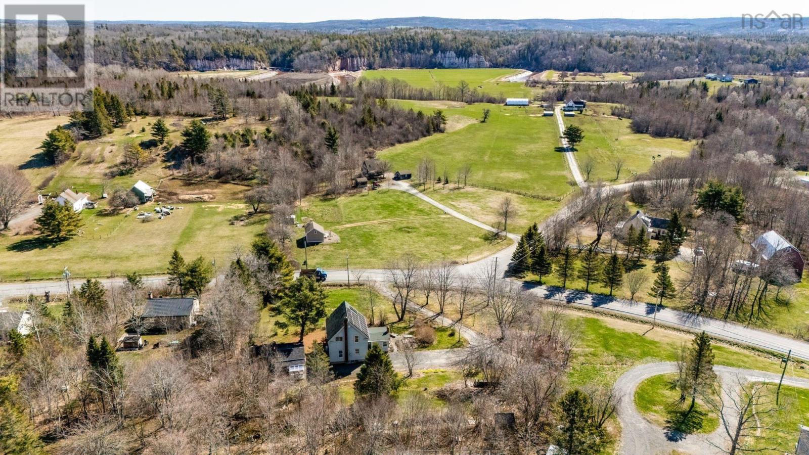 Property 49 of 51 of 1656 Wentworth Road