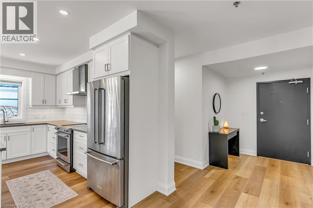 247 GREY SILO Road Unit# 102, Waterloo, Ontario, N2K0G7 — Photo 4
