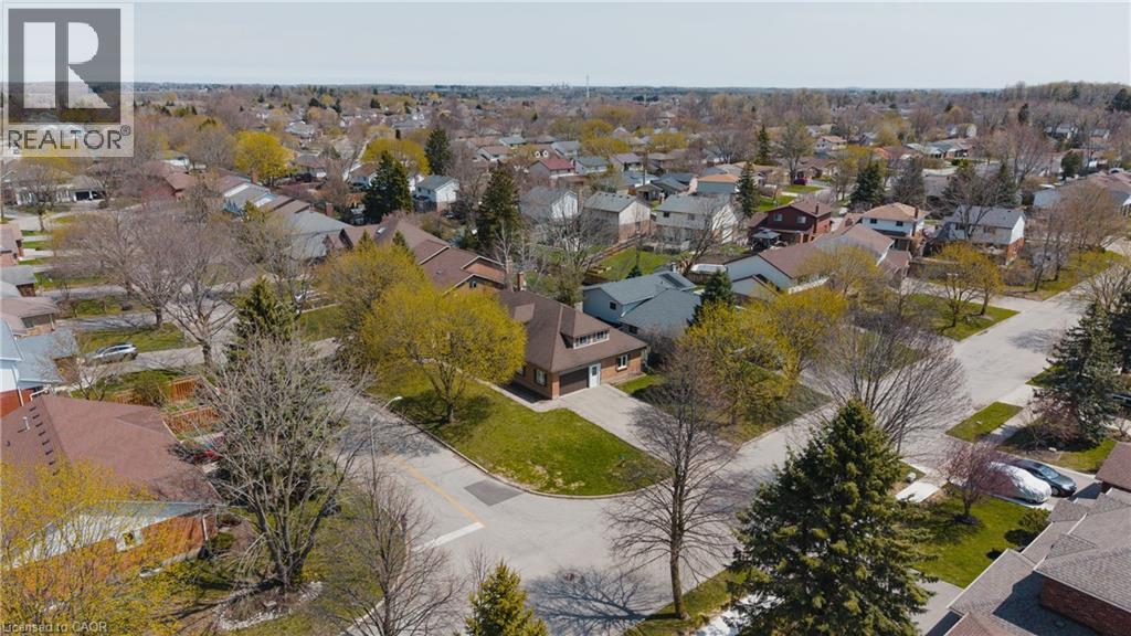 381 TIMLOCK Place - 40