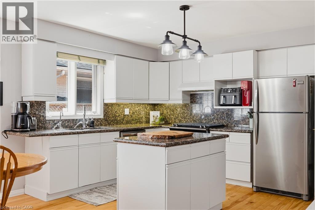 381 TIMLOCK Place - 9