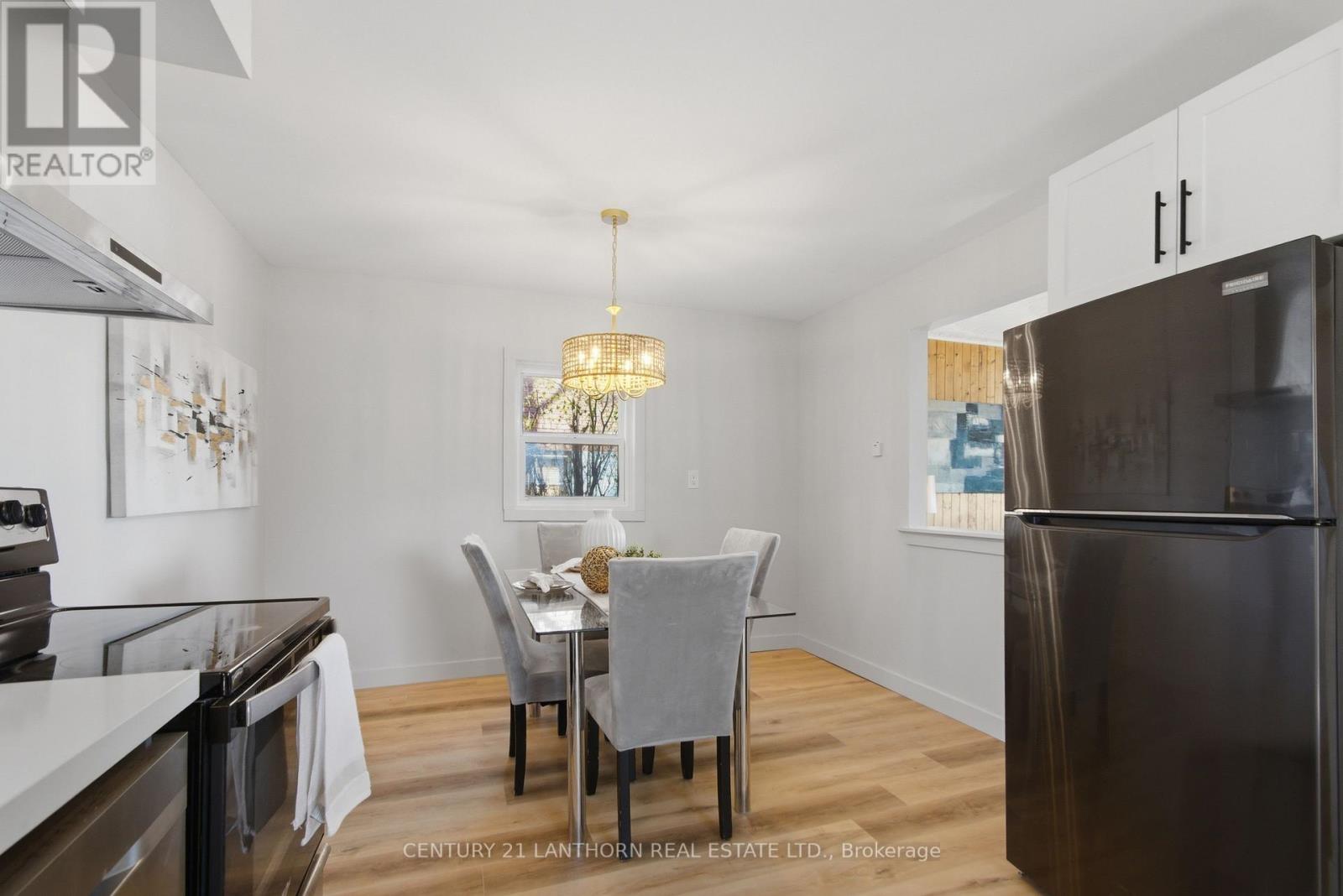 48 WALLBRIDGE CRESCENT — photo 14