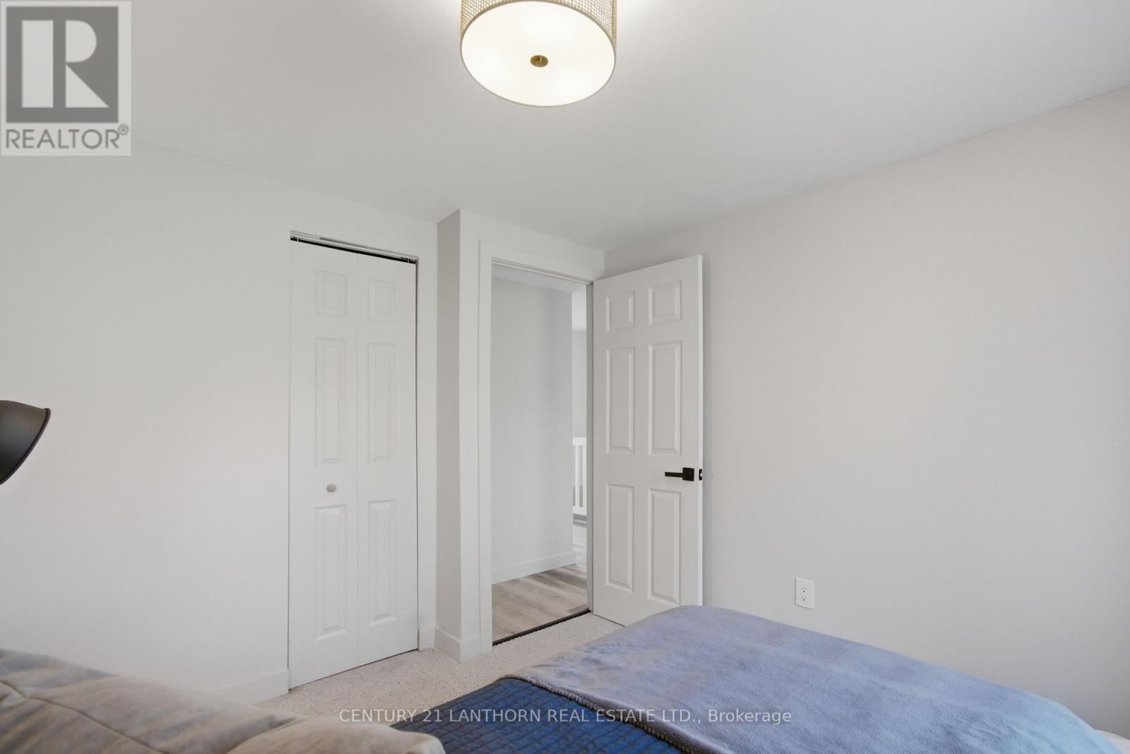 48 WALLBRIDGE CRESCENT — photo 21