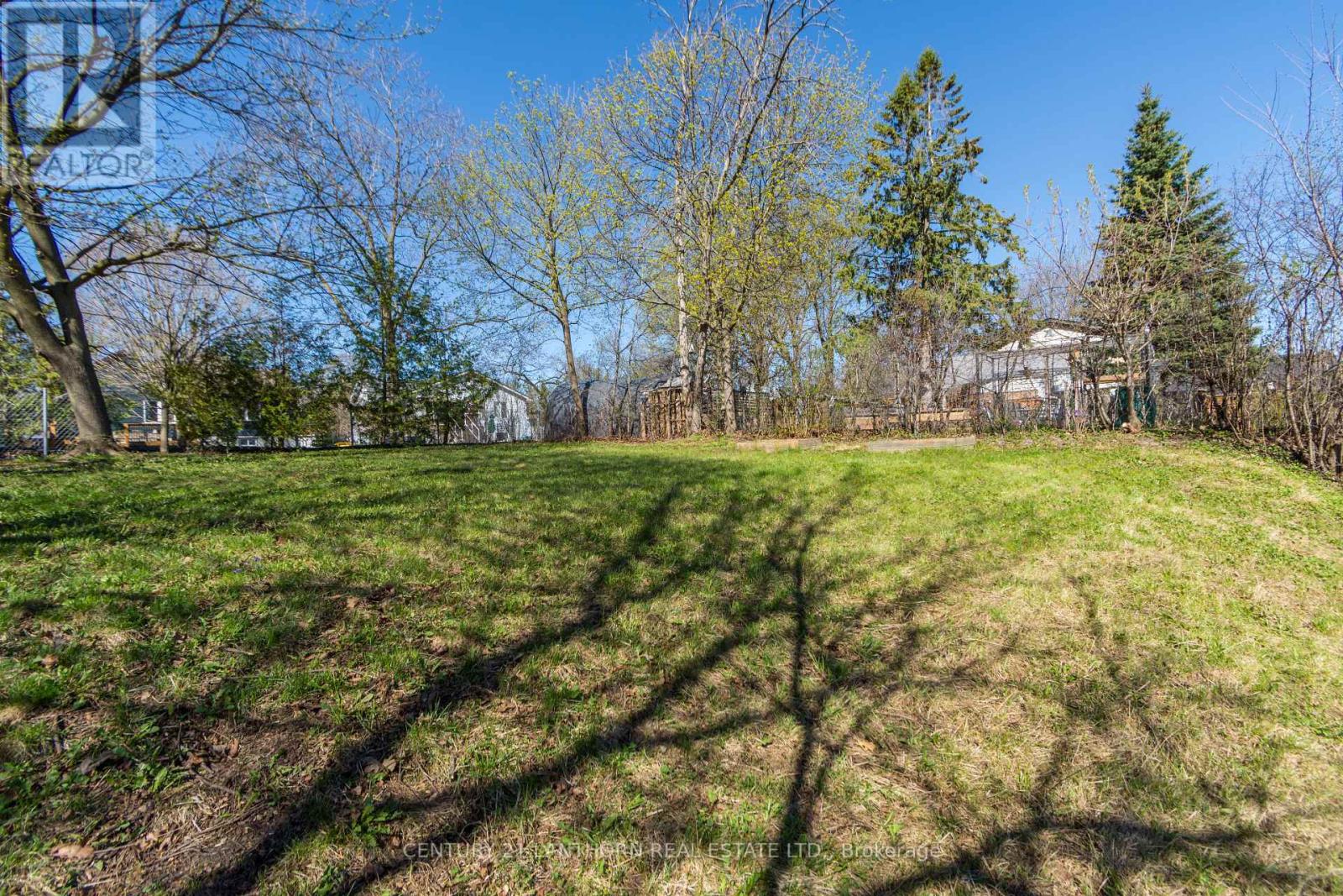 48 WALLBRIDGE CRESCENT — photo 25