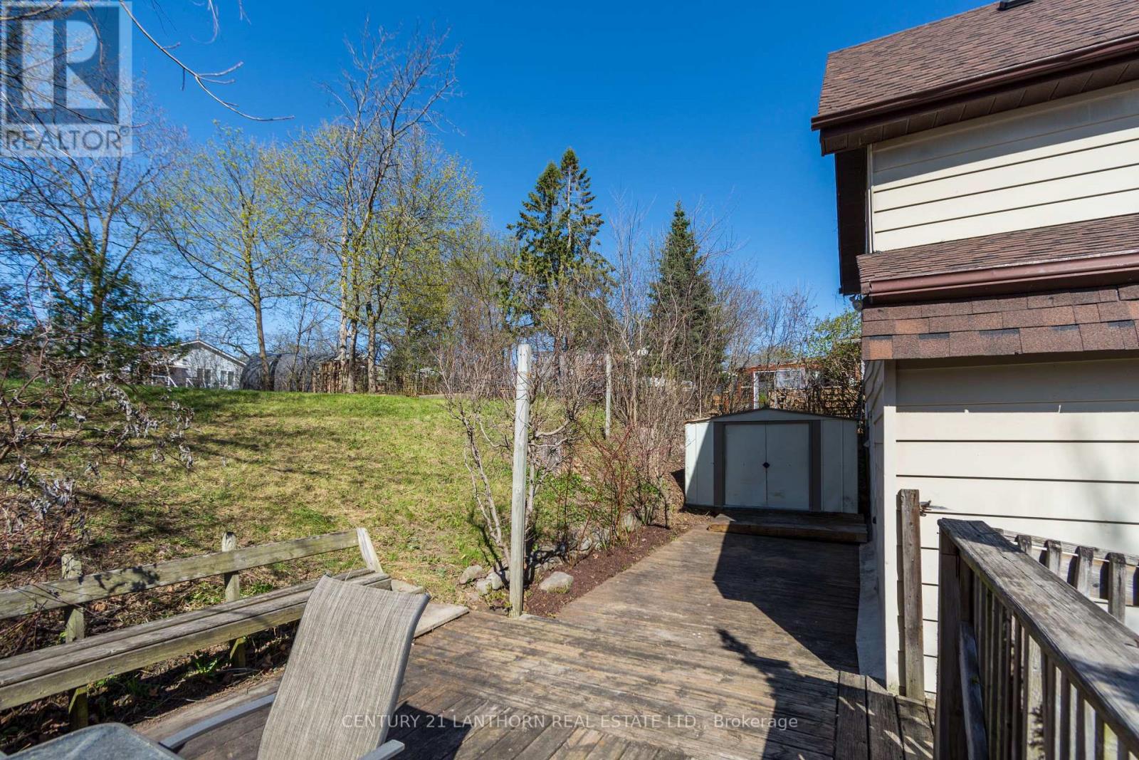 48 WALLBRIDGE CRESCENT — photo 27