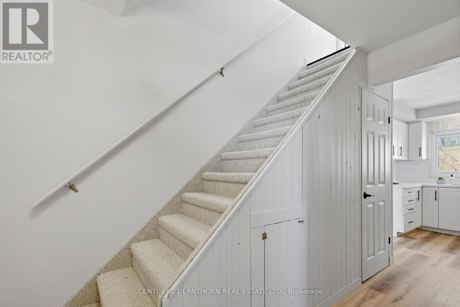48 WALLBRIDGE CRESCENT - photo 5