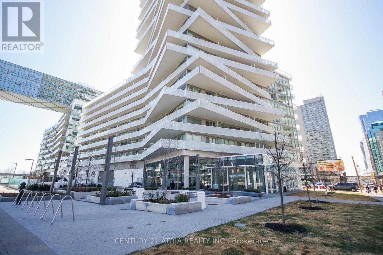 Listing photo of 804 - 15 QUEENS QUAY E