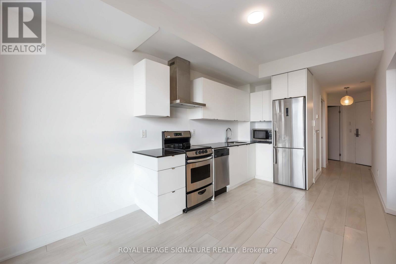 #2215 51 EAST LIBERTY STREET - 10
