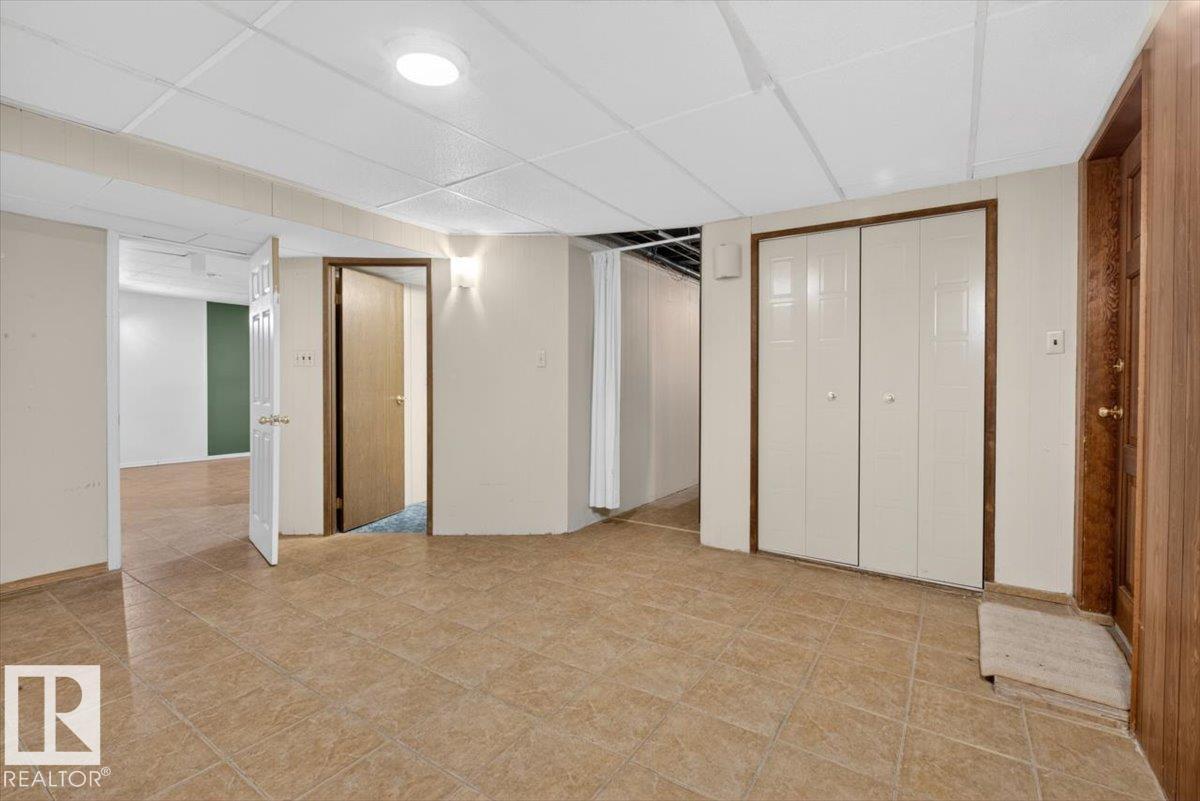 6018 105A ST NW, Edmonton