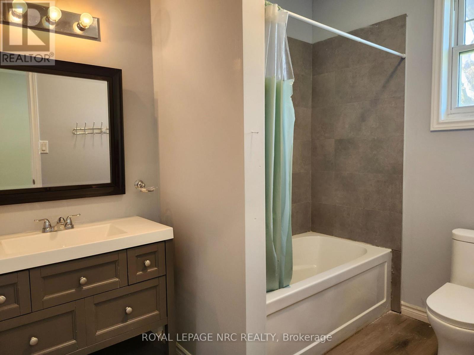 Ensuite 4 pc