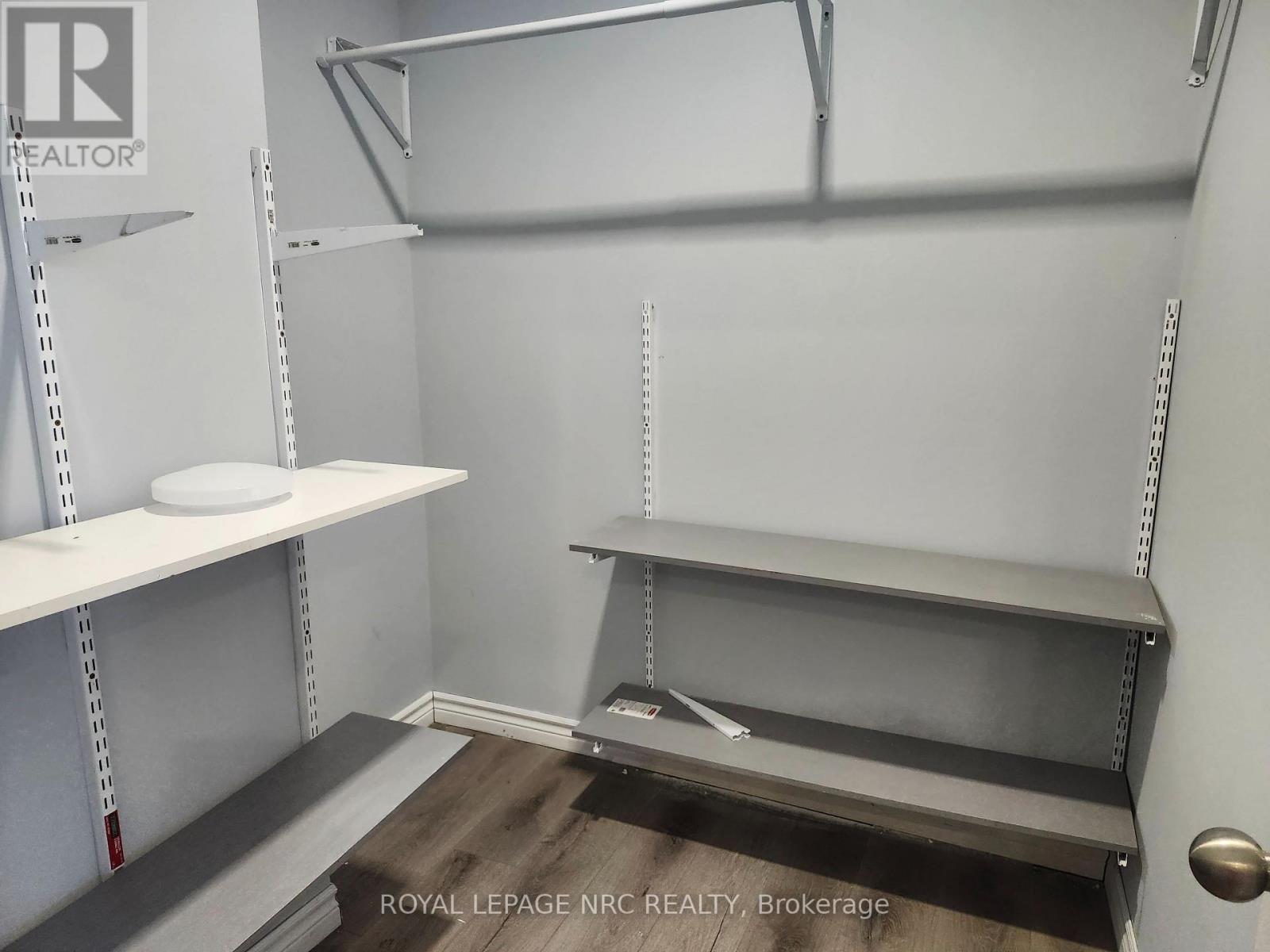 Walk in closet