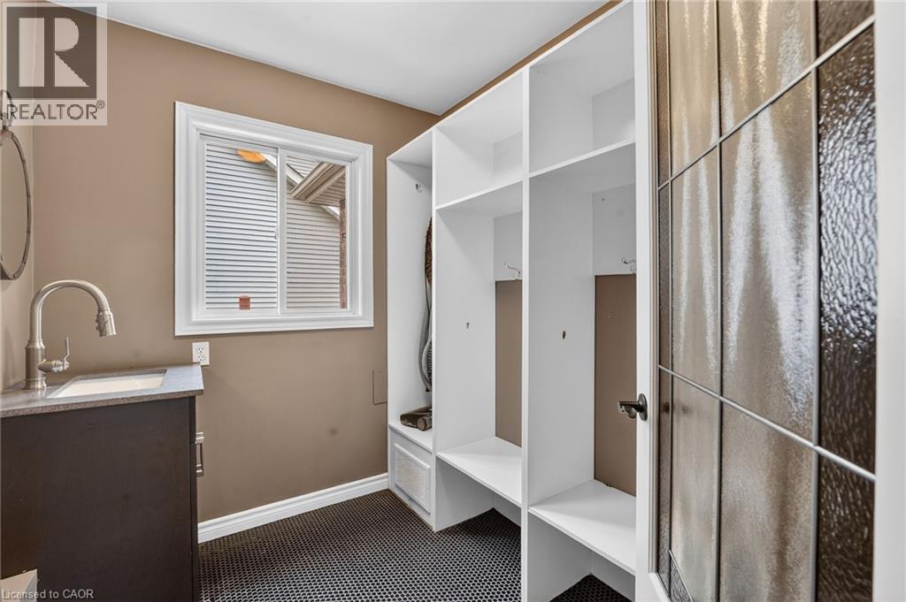 119 DORCHESTER Drive - 21