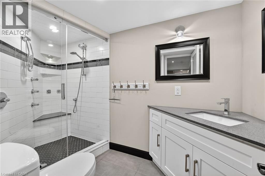 119 DORCHESTER Drive - 34