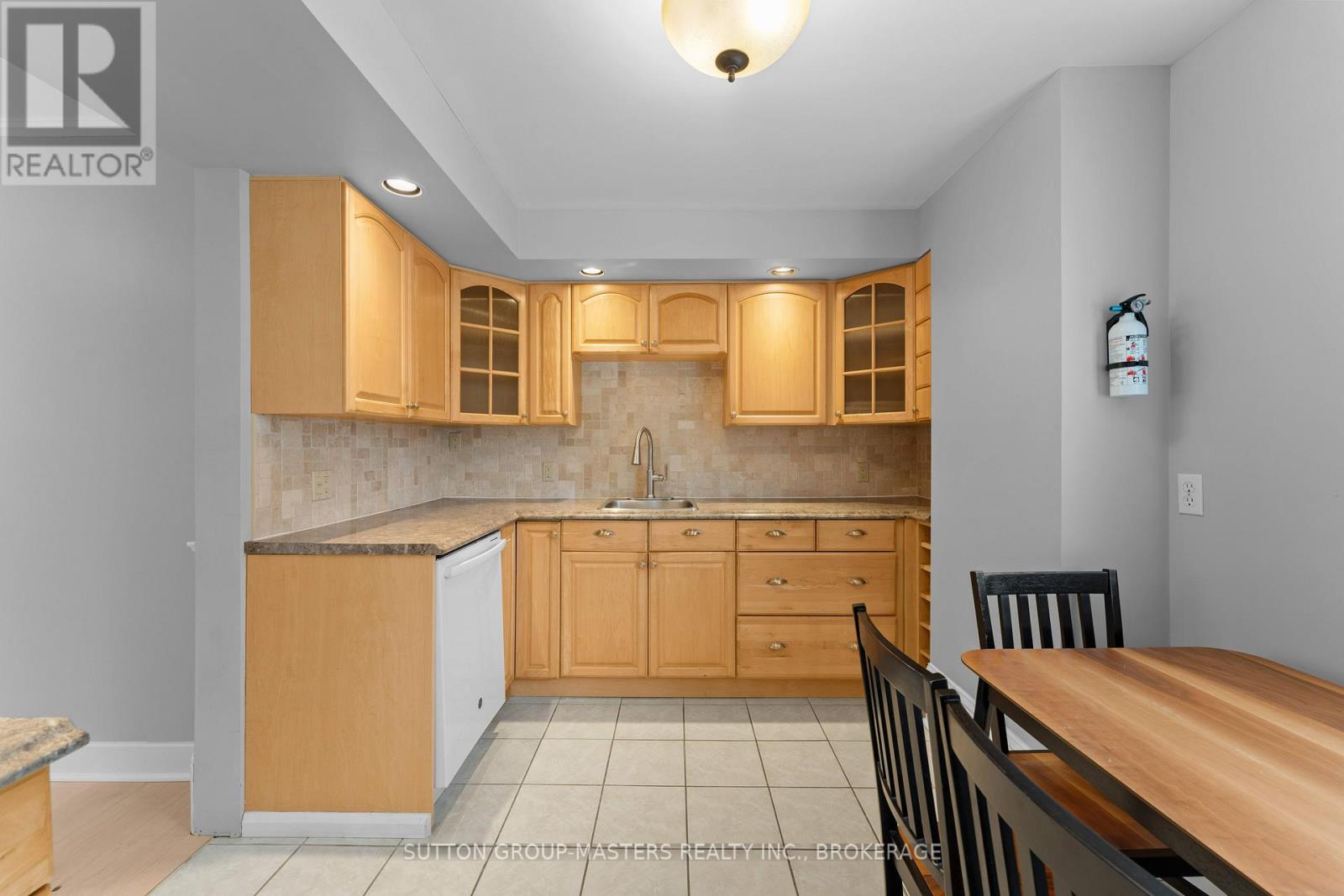 52 PEMBROKE STREET - 6