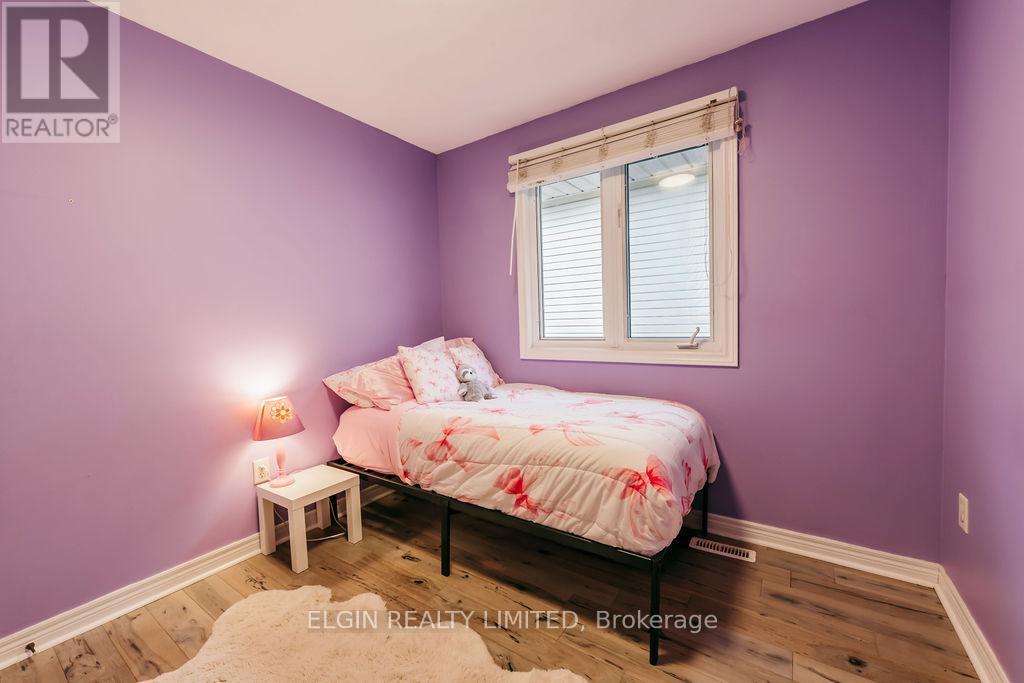 599 WELLINGTON STREET — photo 15