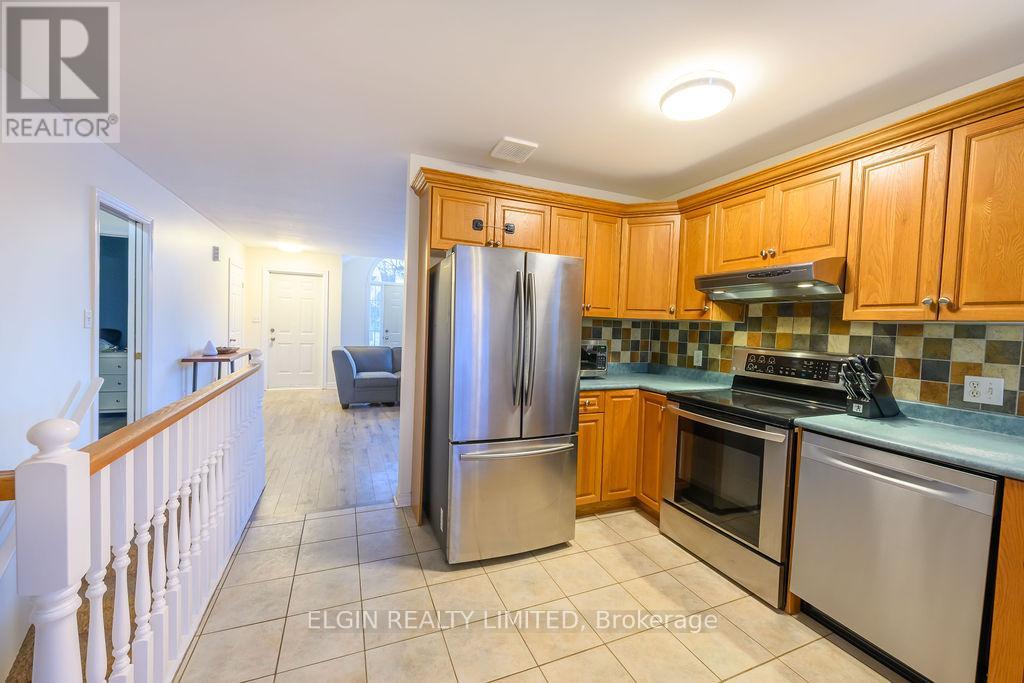 599 WELLINGTON STREET — photo 9