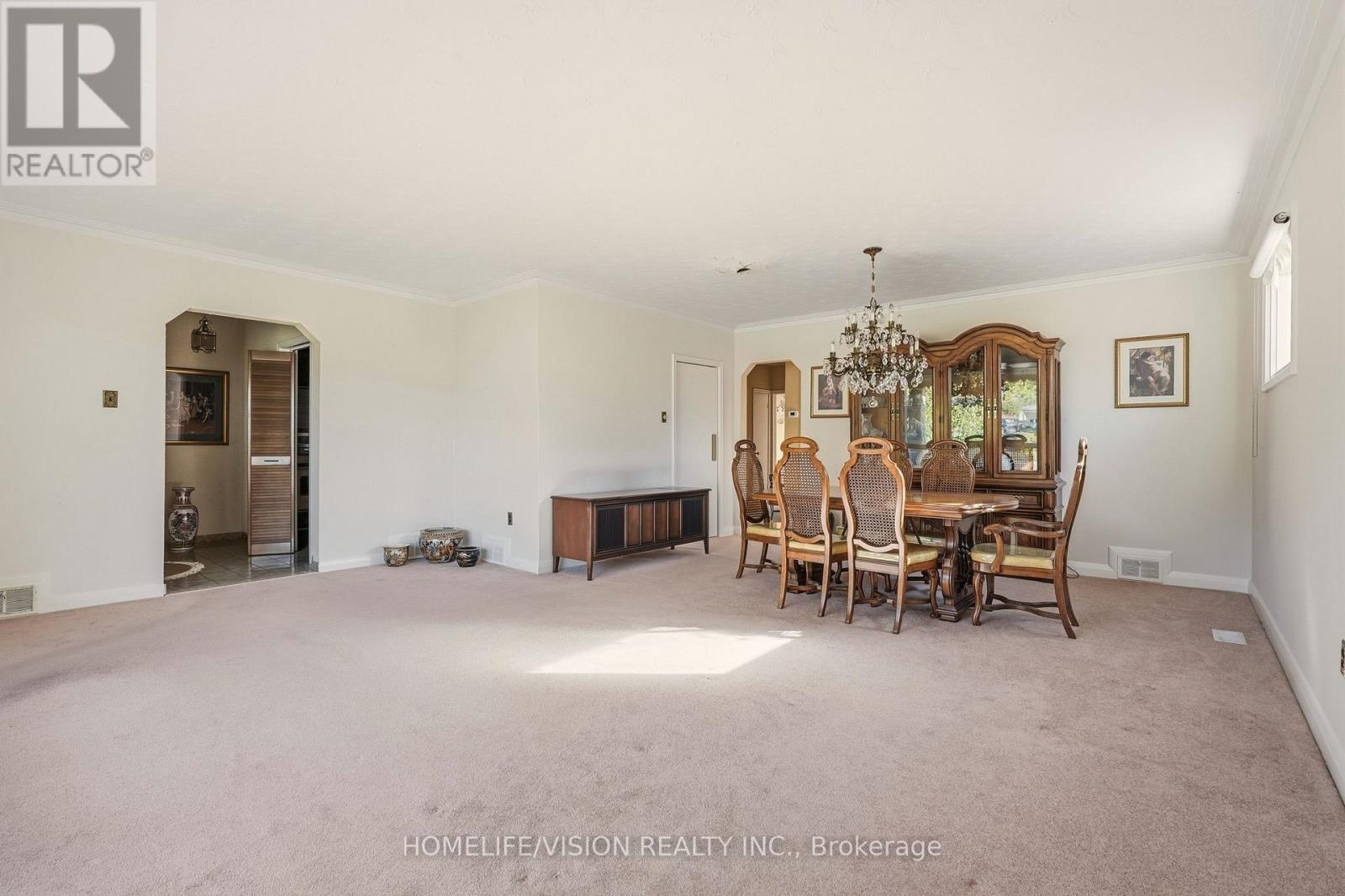 239 EPSOM DOWNS DRIVE — photo 19