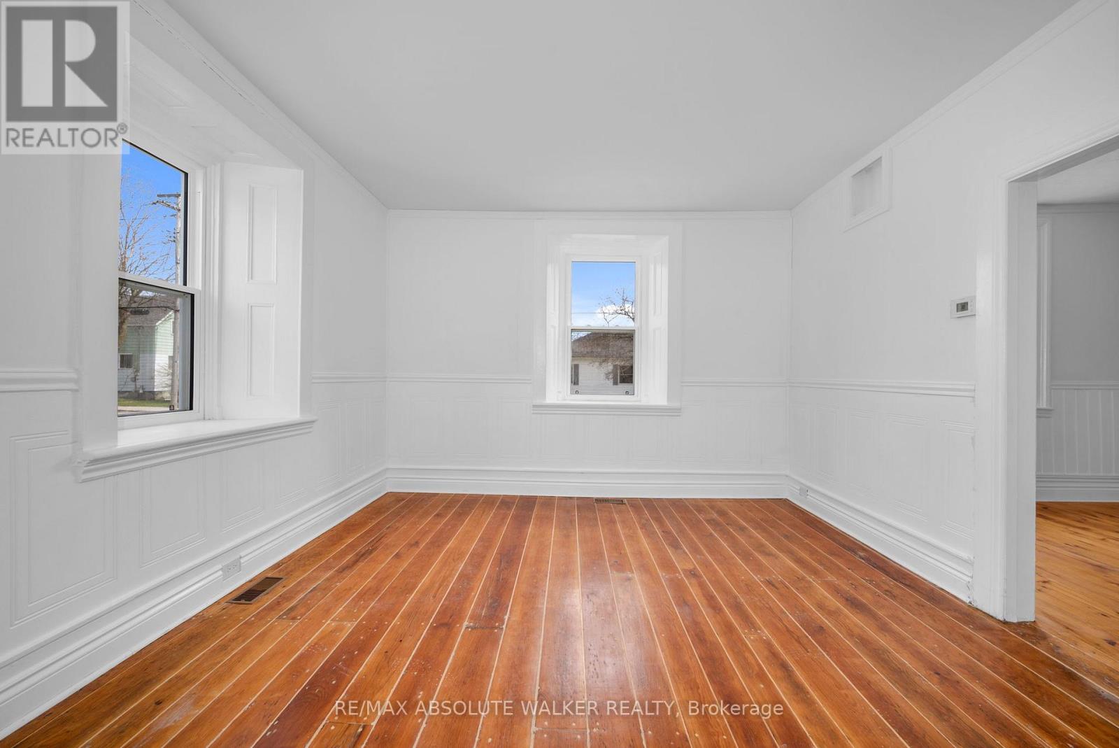 297 PARK STREET E - 12