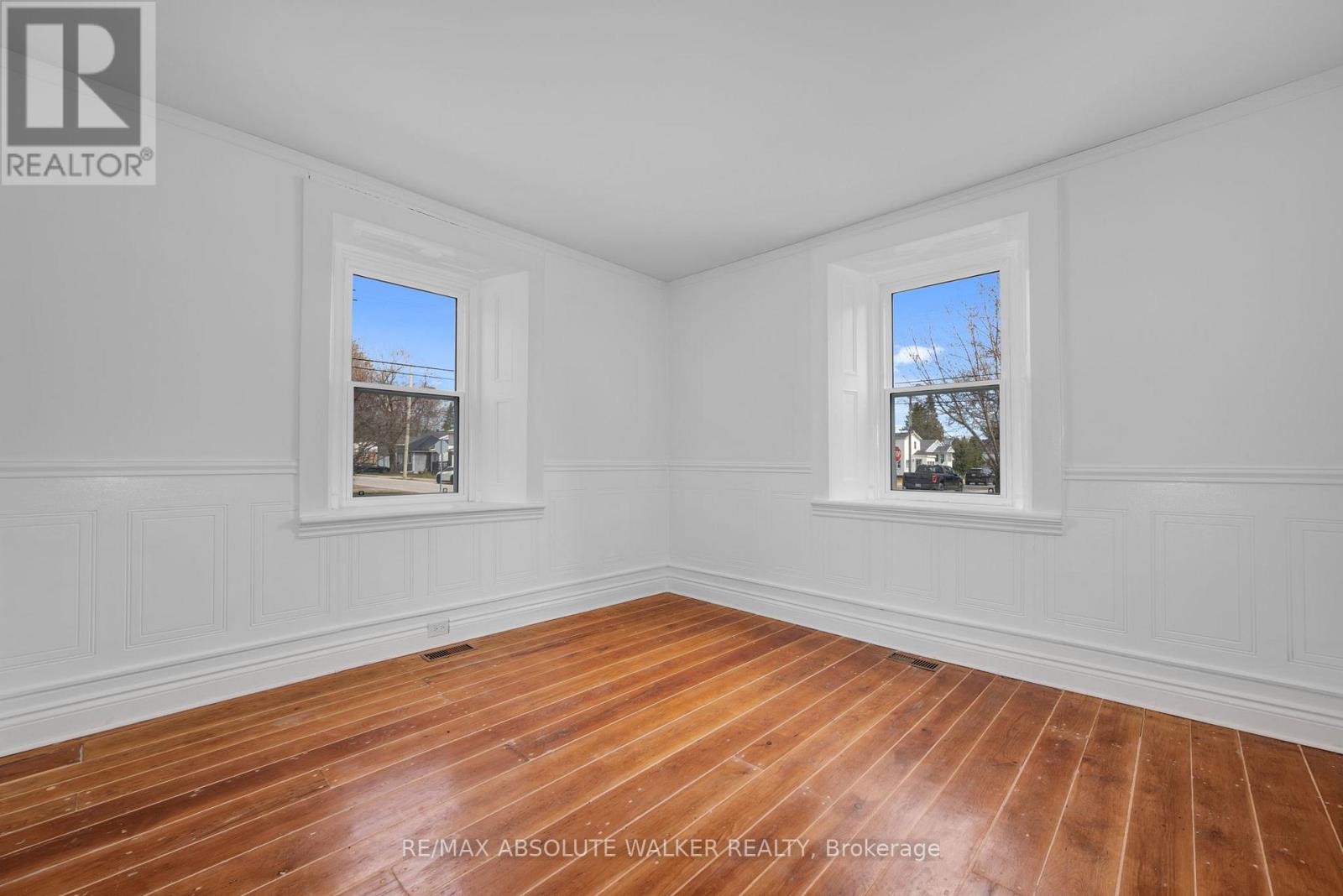 297 PARK STREET E - 14