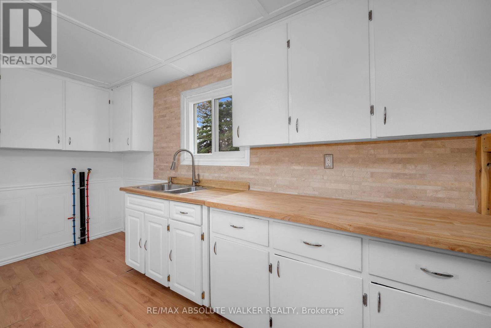 297 PARK STREET E - 21