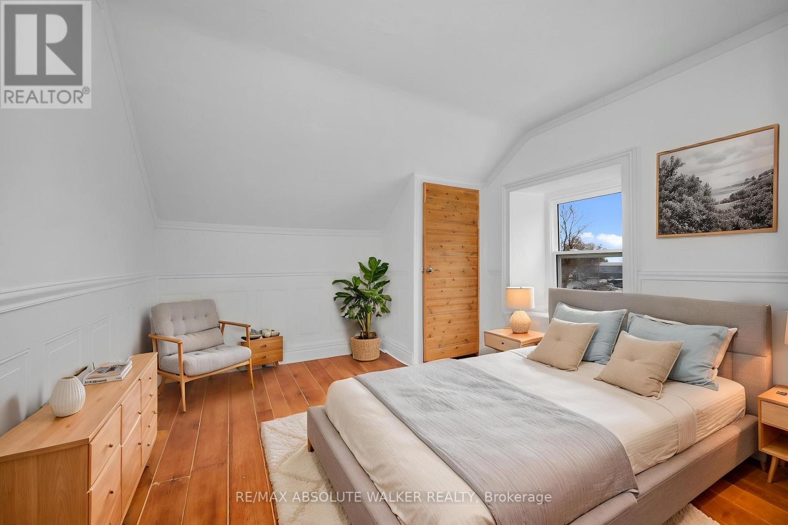 297 PARK STREET E - 29