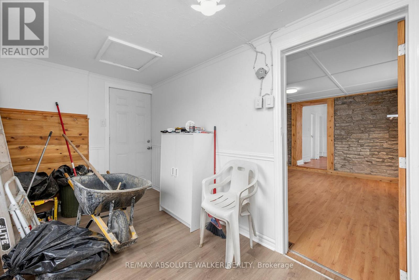 297 PARK STREET E - 41