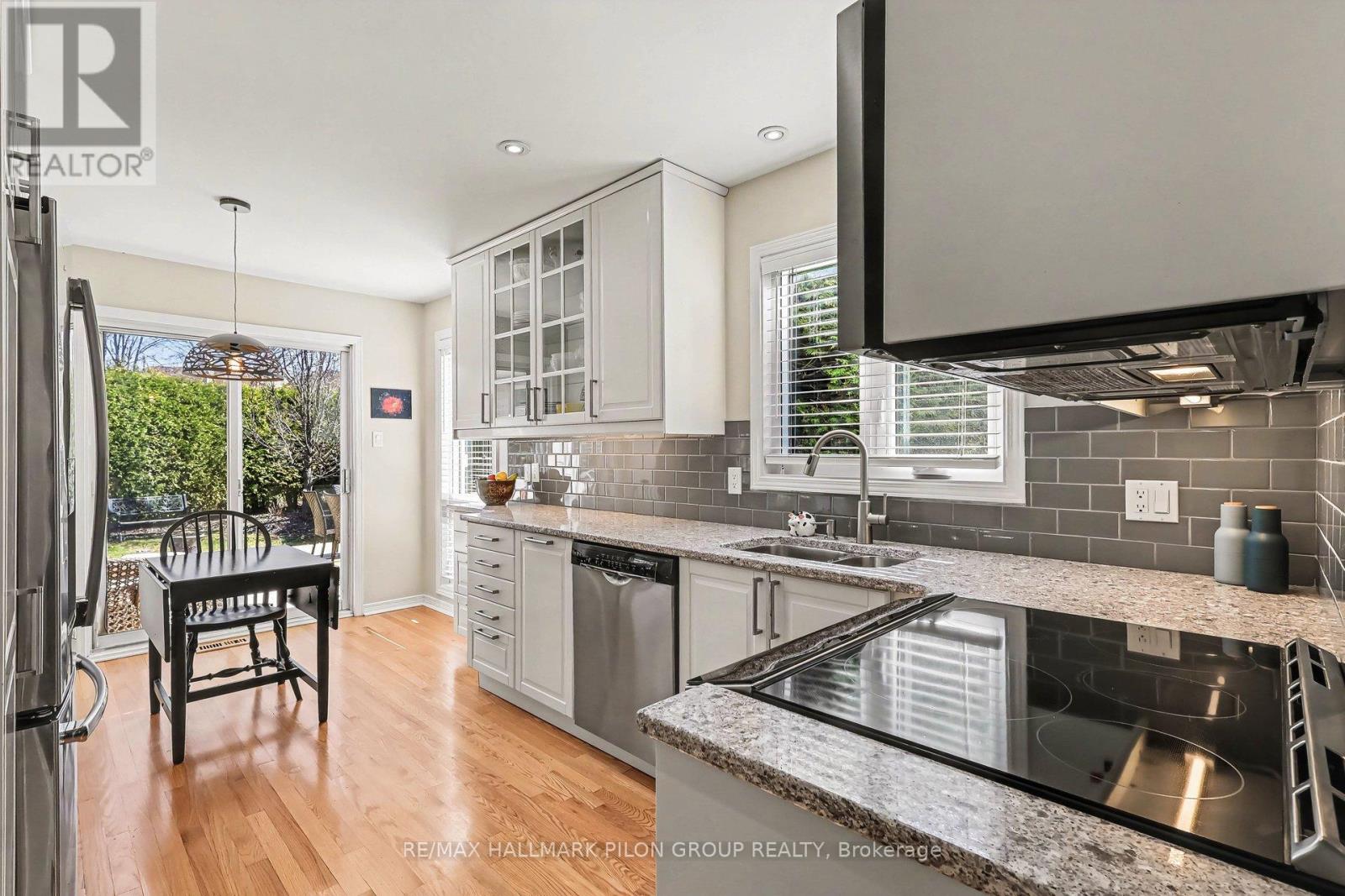 6321 BEAUSEJOUR DRIVE - 8