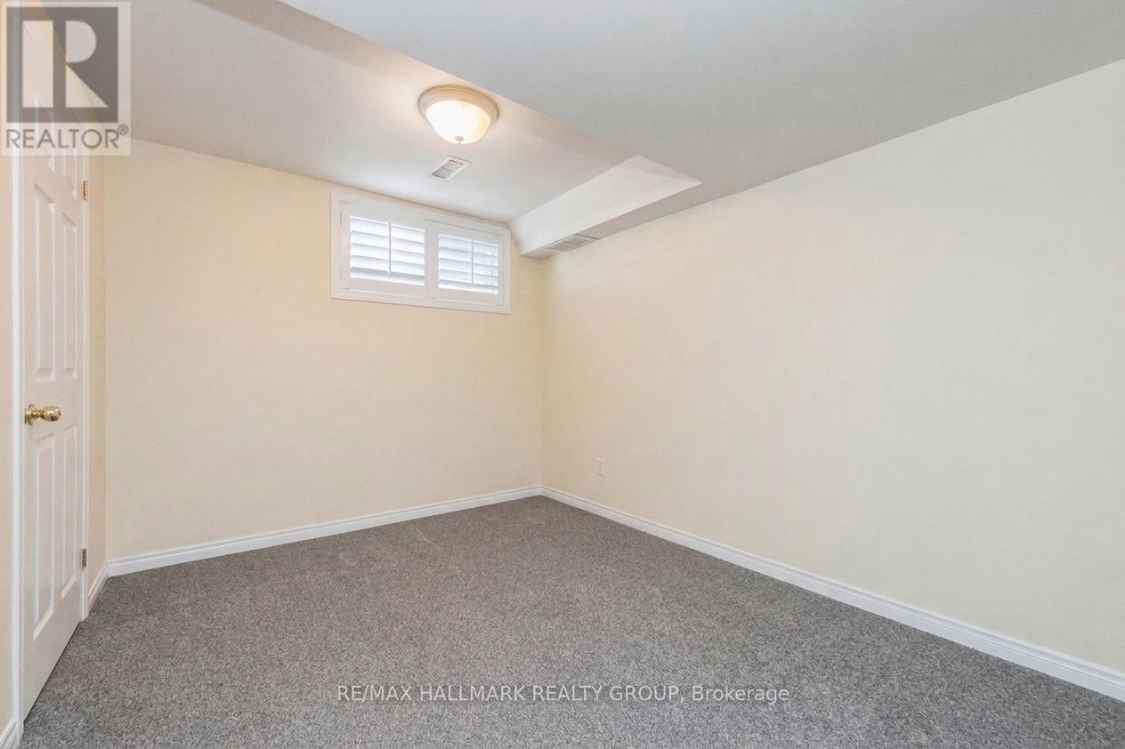 5-395 BELL STREET S — photo 24