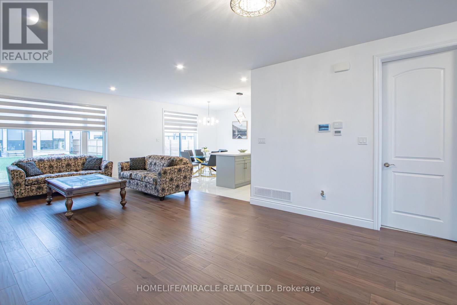 1464 MEDWAY PARK DRIVE — photo 11