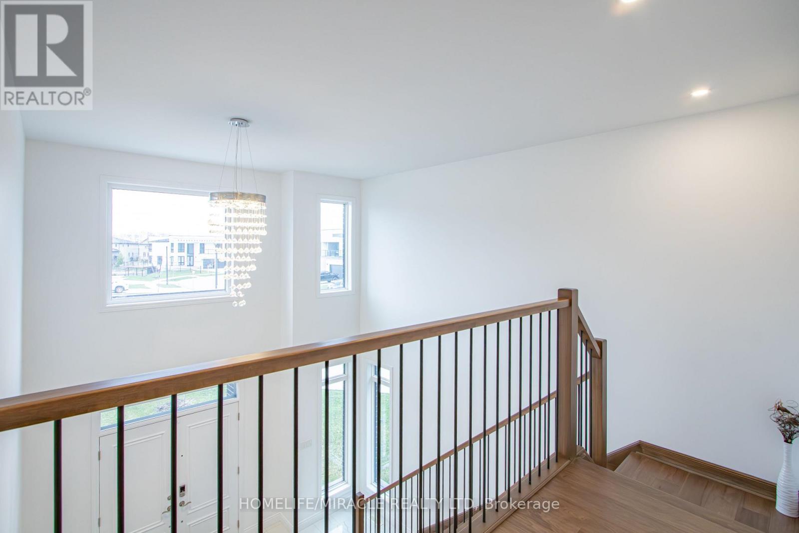 1464 MEDWAY PARK DRIVE — photo 25