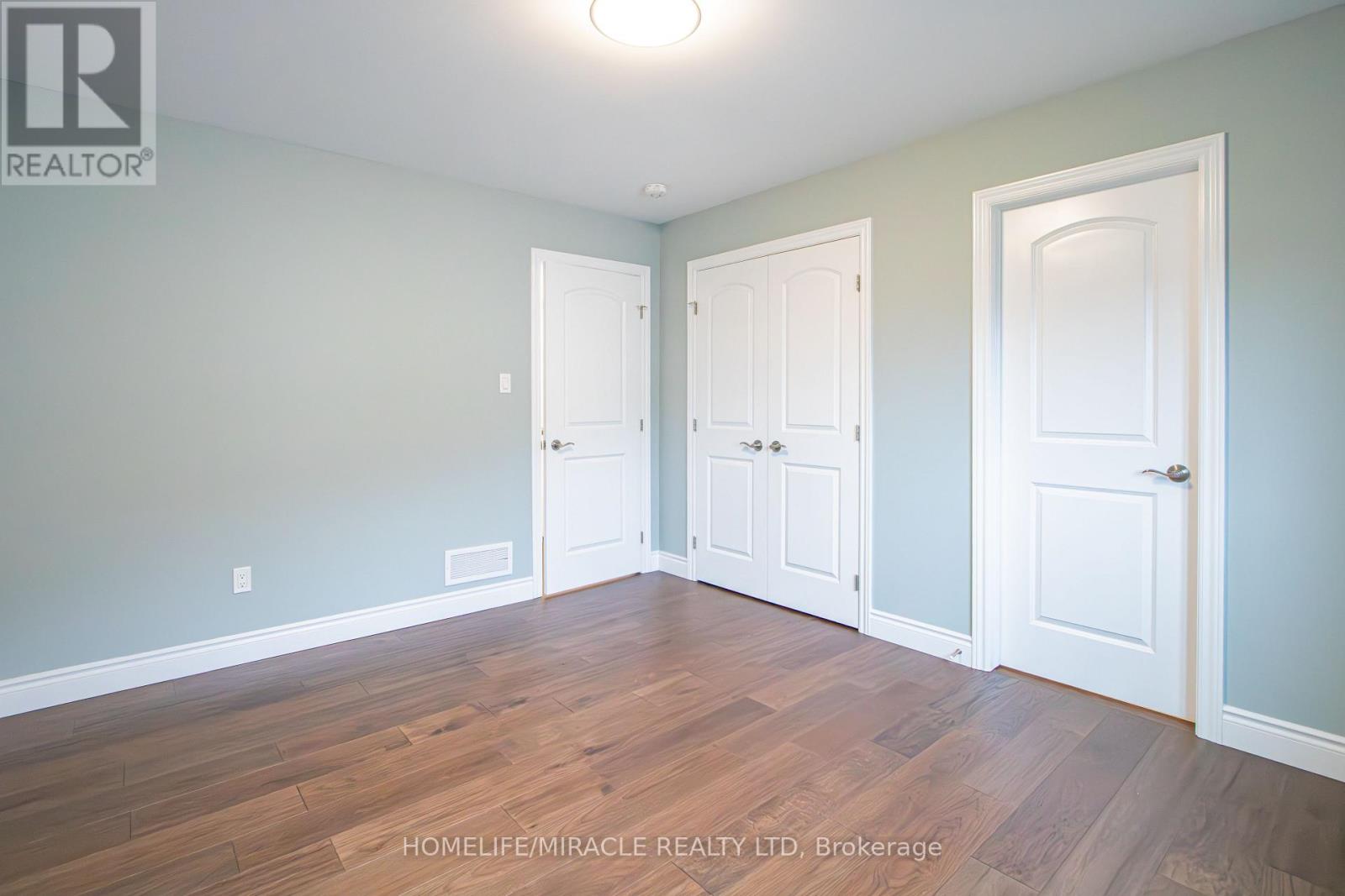 1464 MEDWAY PARK DRIVE — photo 31