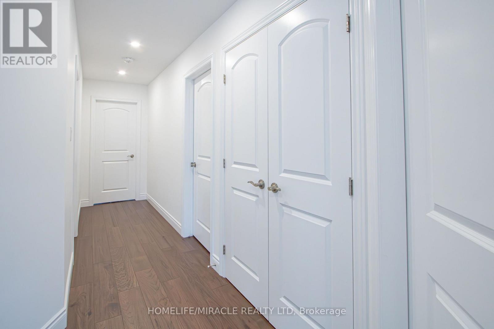 1464 MEDWAY PARK DRIVE - 40
