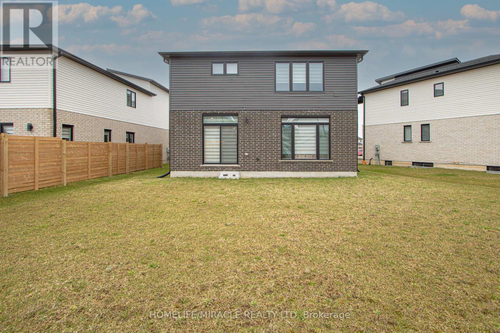 1464 MEDWAY PARK DRIVE - 47