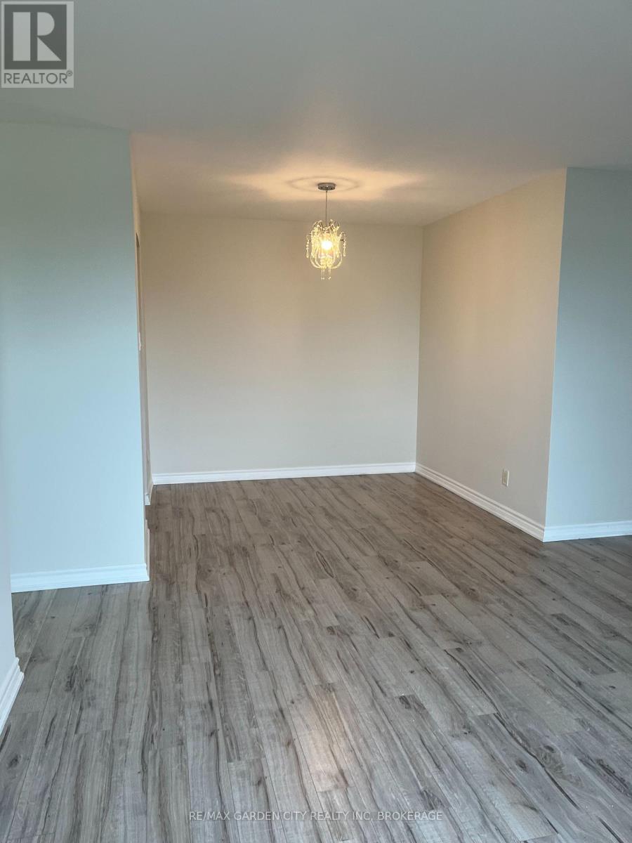 #302 4692 CRYSLER AVENUE - 6