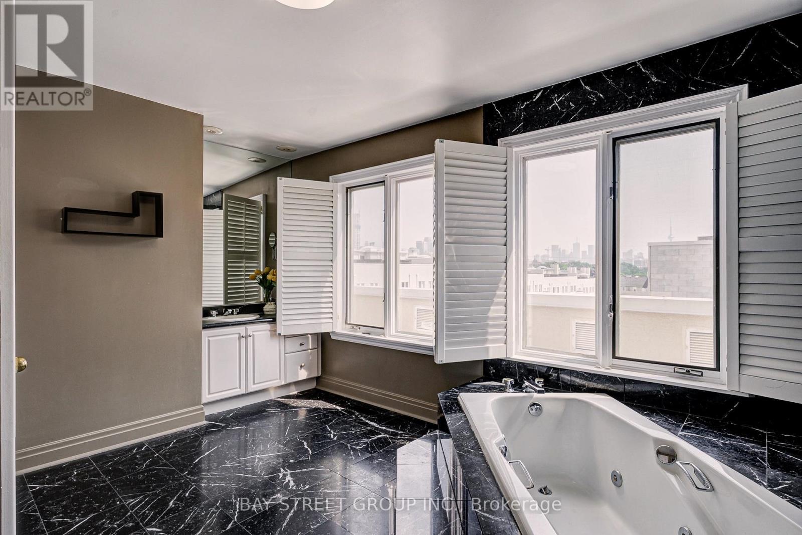 529 DAVENPORT ROAD - 19