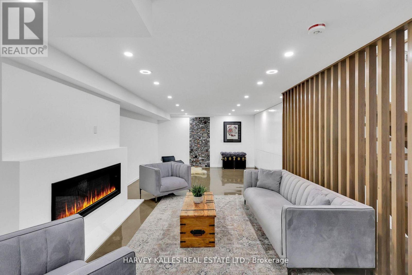 223 WYCHWOOD AVENUE - 35