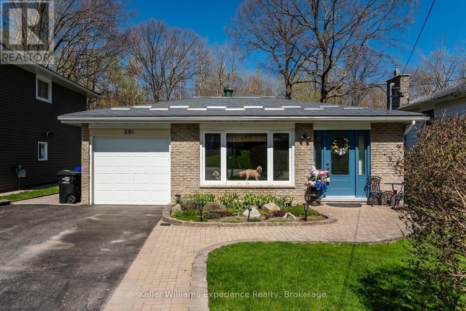 201 BAYFIELD AVENUE - 1