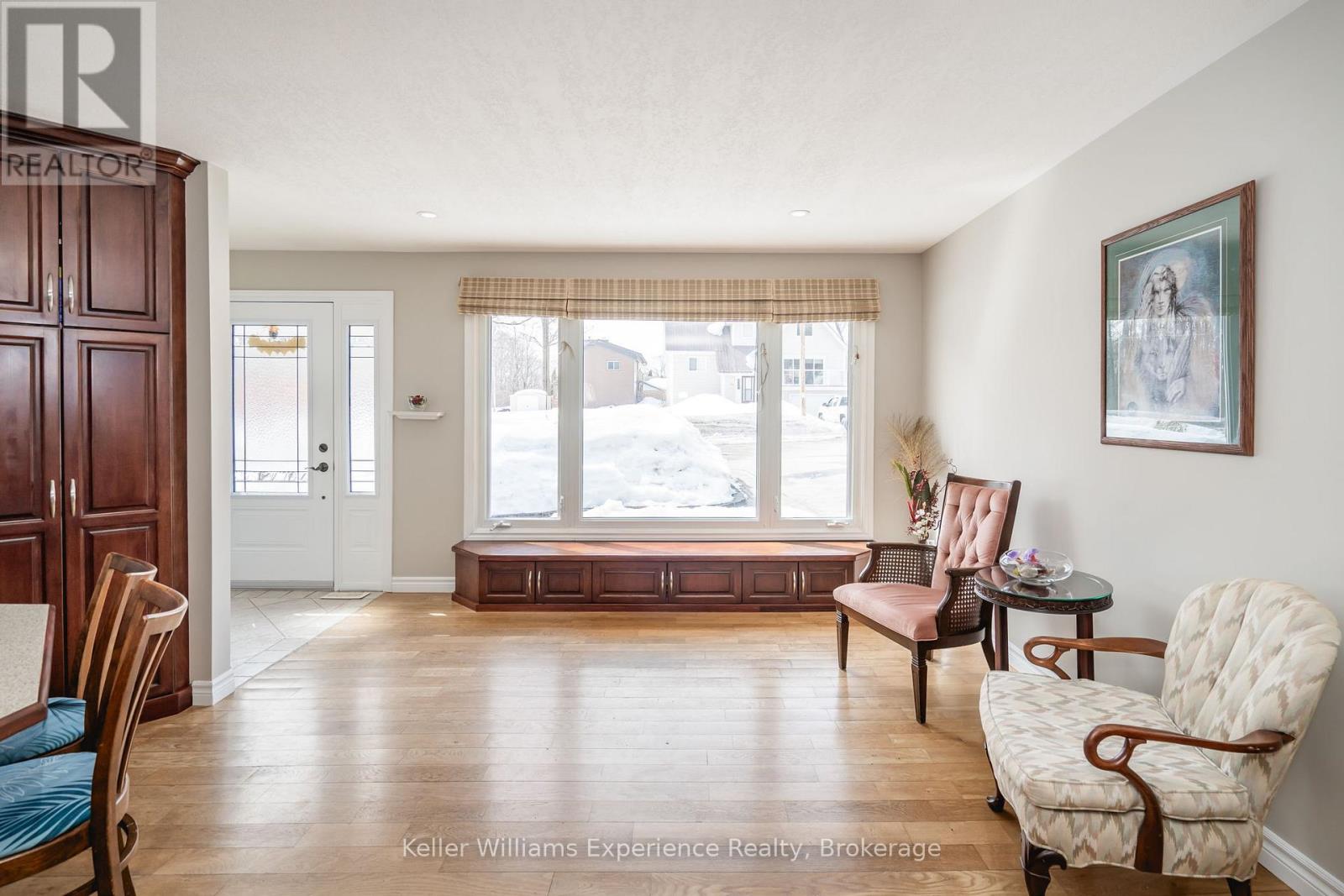 201 BAYFIELD AVENUE - 11