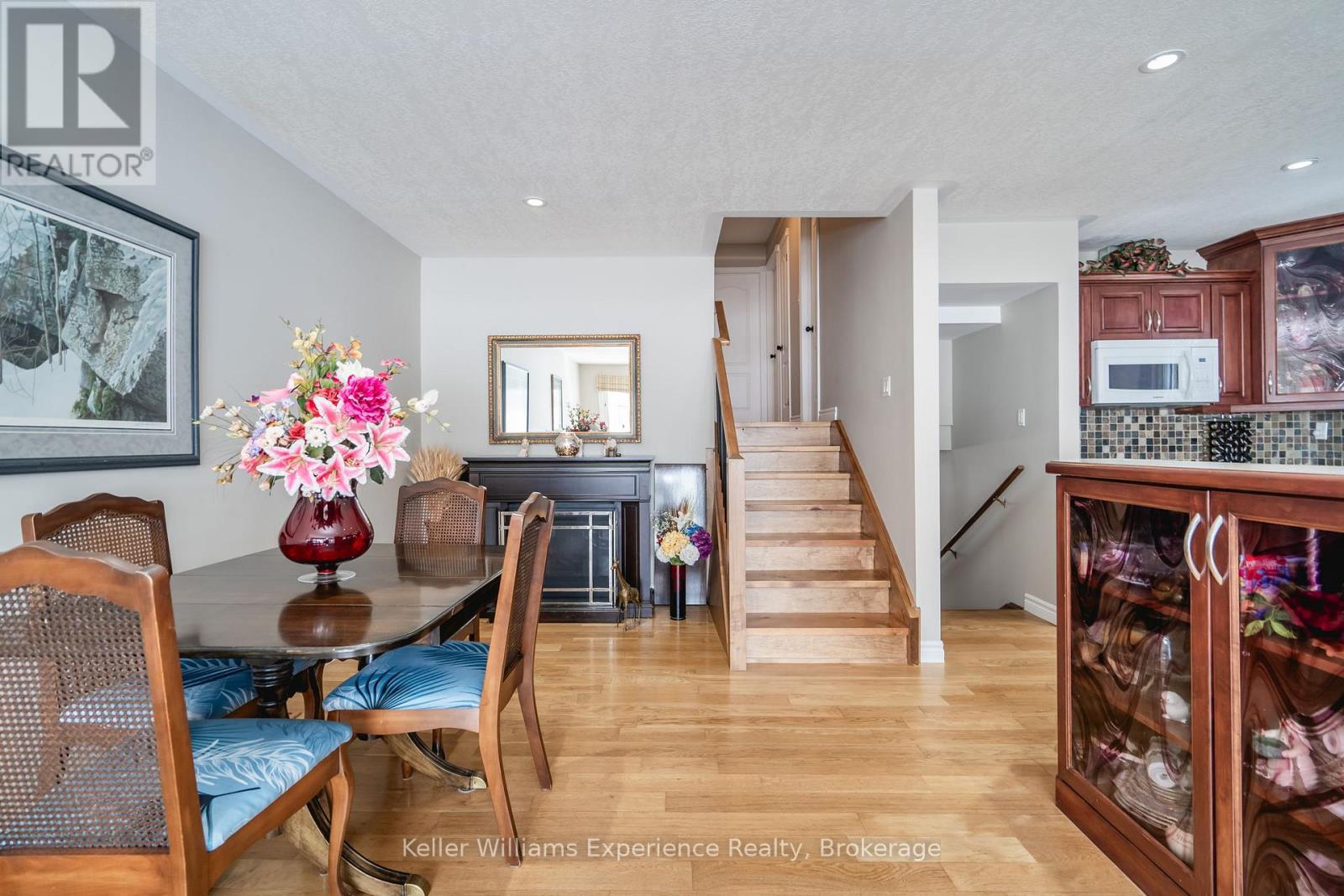 201 BAYFIELD AVENUE - 14