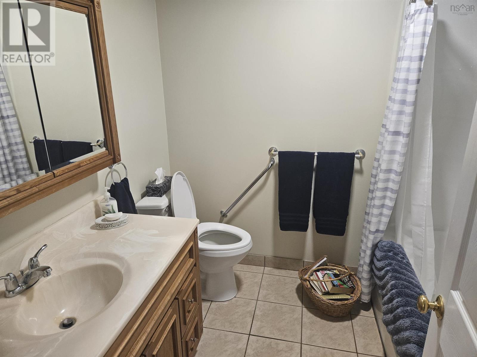 Property 16 of 22 of 391 Foundry Street