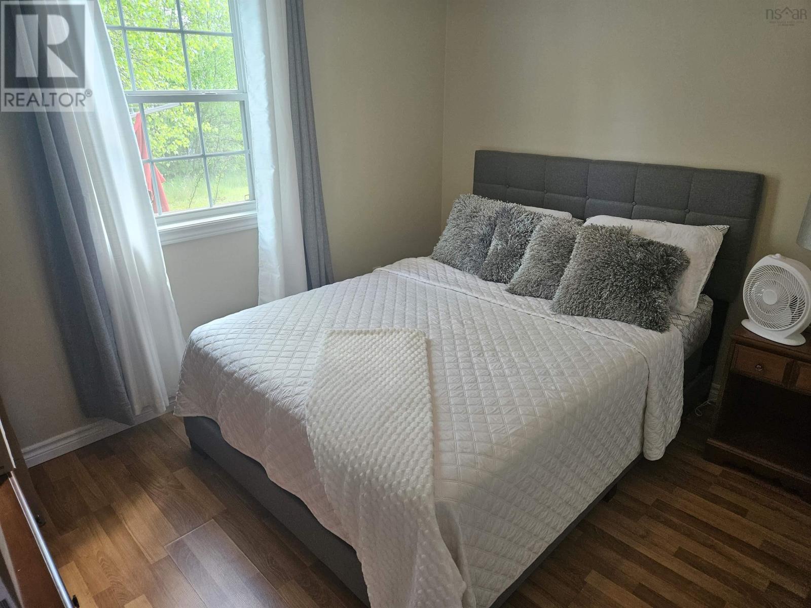 Property 17 of 22 of 391 Foundry Street