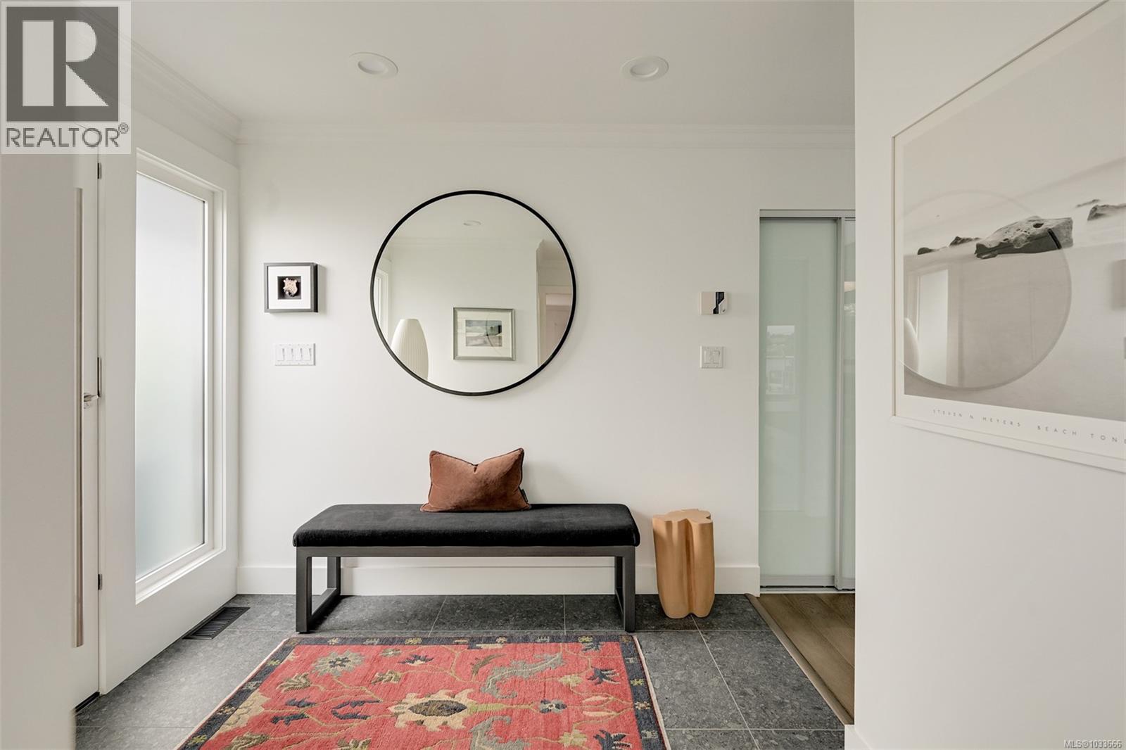 554 Beach Dr, Oak Bay