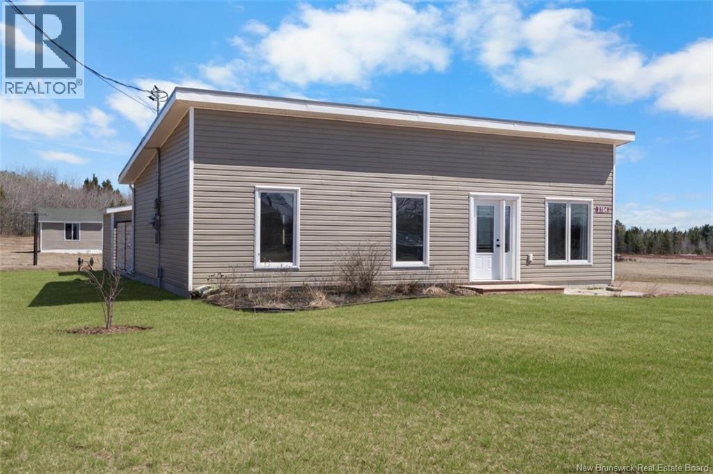 3764 Chemin Robinson - 2