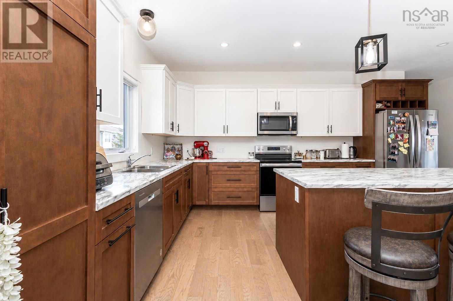 Property 14 of 30 of 91 Ridgevale Drive