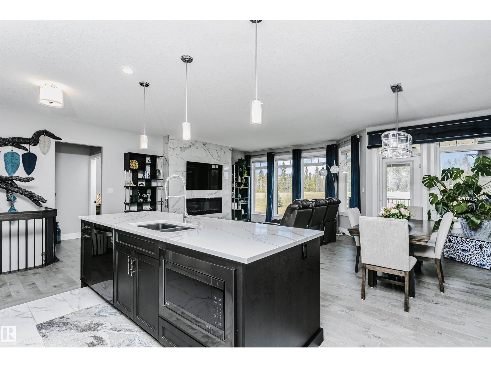 25 HILTON CV, Spruce Grove