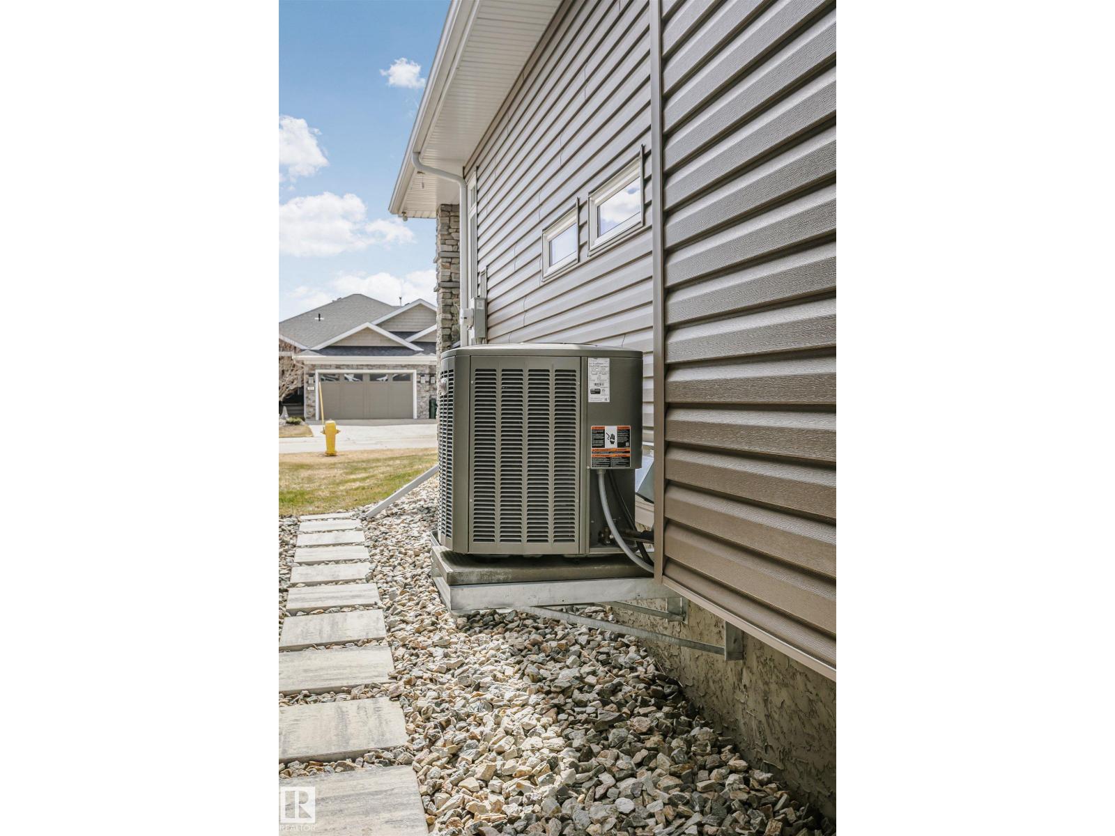 25 HILTON CV, Spruce Grove